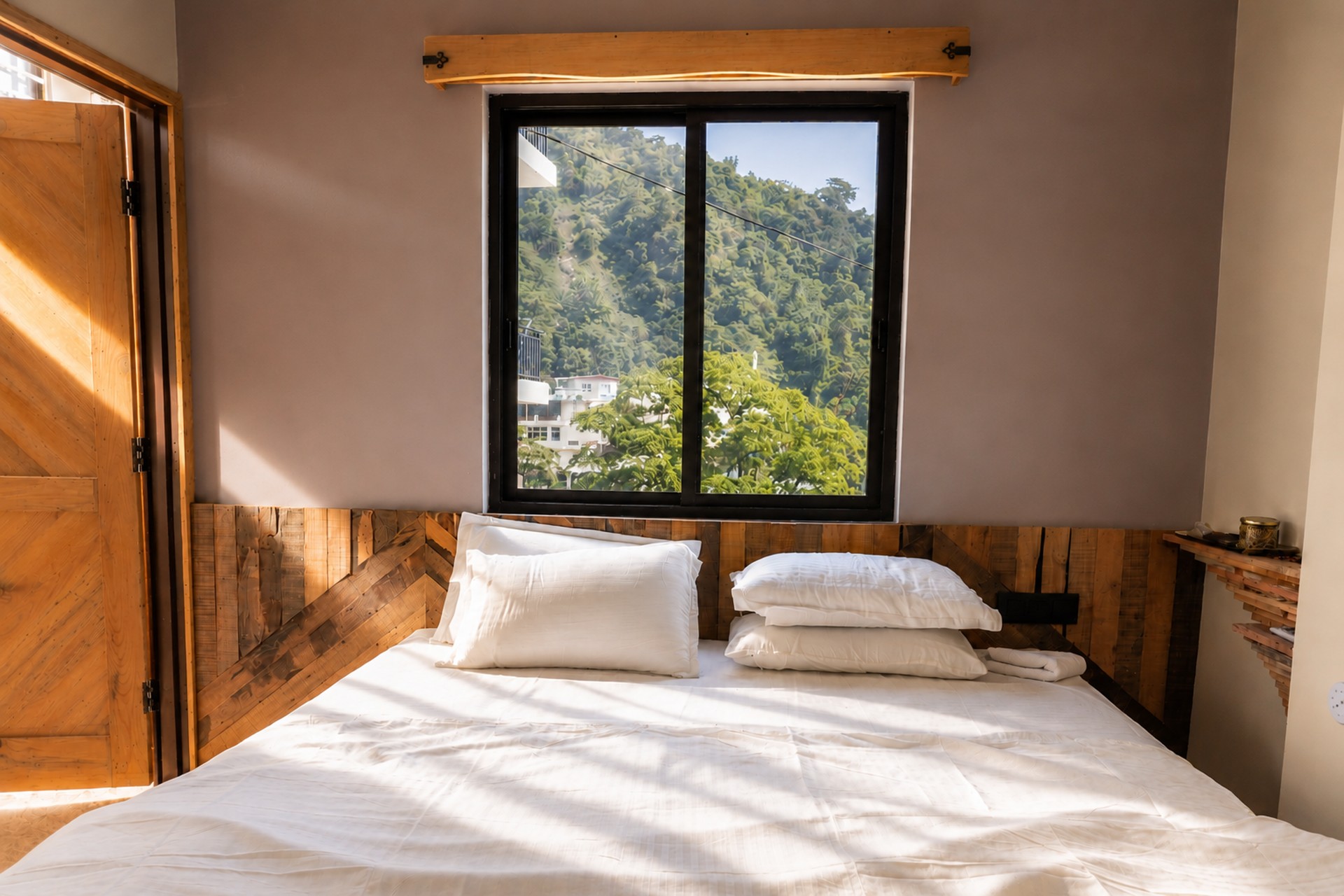 Mountain Terrace Studio at Aavya boutique retreat Tapovan Rishikesh — photo 1